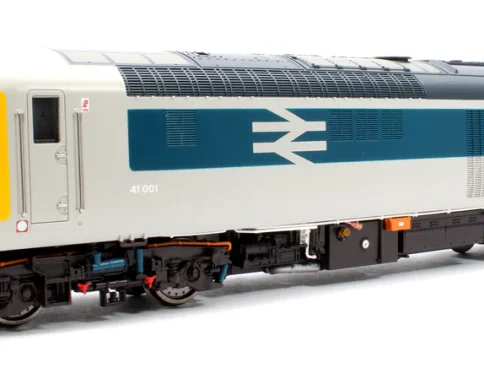 Bachmann 35-110NRM Class 41 (British Rail Class 252) Prototype HSDT Power Car Diesel Locomotive No.41001