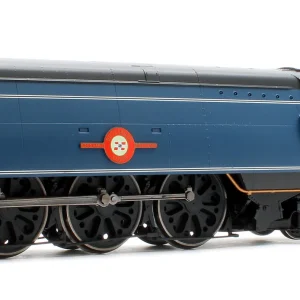 HORNBY R30401 BR MERCHANT NAVY CLASS ROTTERDAM LLOYD NO. 35015 STEAM LOCOMOTIVE