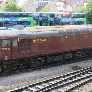 GAUGEMASTER COLLECTION GM2210602 CLASS 33 025 WEST COAST RAILWAY COMPANY DIESEL LOCOMOTIVE