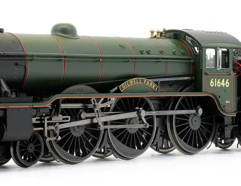 HORNBY R3318 PRE-OWNED BR (EARLY) 4-6-0 CLASS B17/6 ‘GILWELL PARK’ 61646 STEAM LOCOMOTIVE