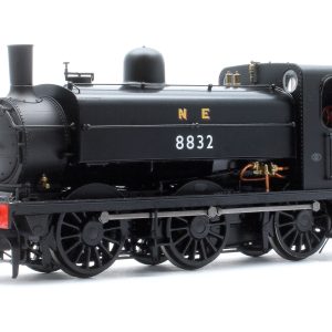 RAPIDO TRAINS UK 958006 LNER J52/2 NO.8832 NE PLAIN BLACK STEAM TANK LOCOMOTIVE