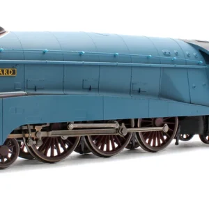 Hornby R3371 RailRoad A4 Class 4-6-2 4468 ‘Mallard’ LNER Garter Blue Steam Locomotive